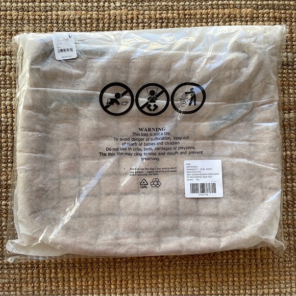 1 LEFT ✨NEW Free People FP Movement Quilted Carryall In Desert Sands - Picture 6 of 11